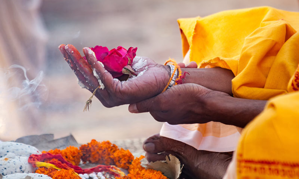 Pandit for funeral services